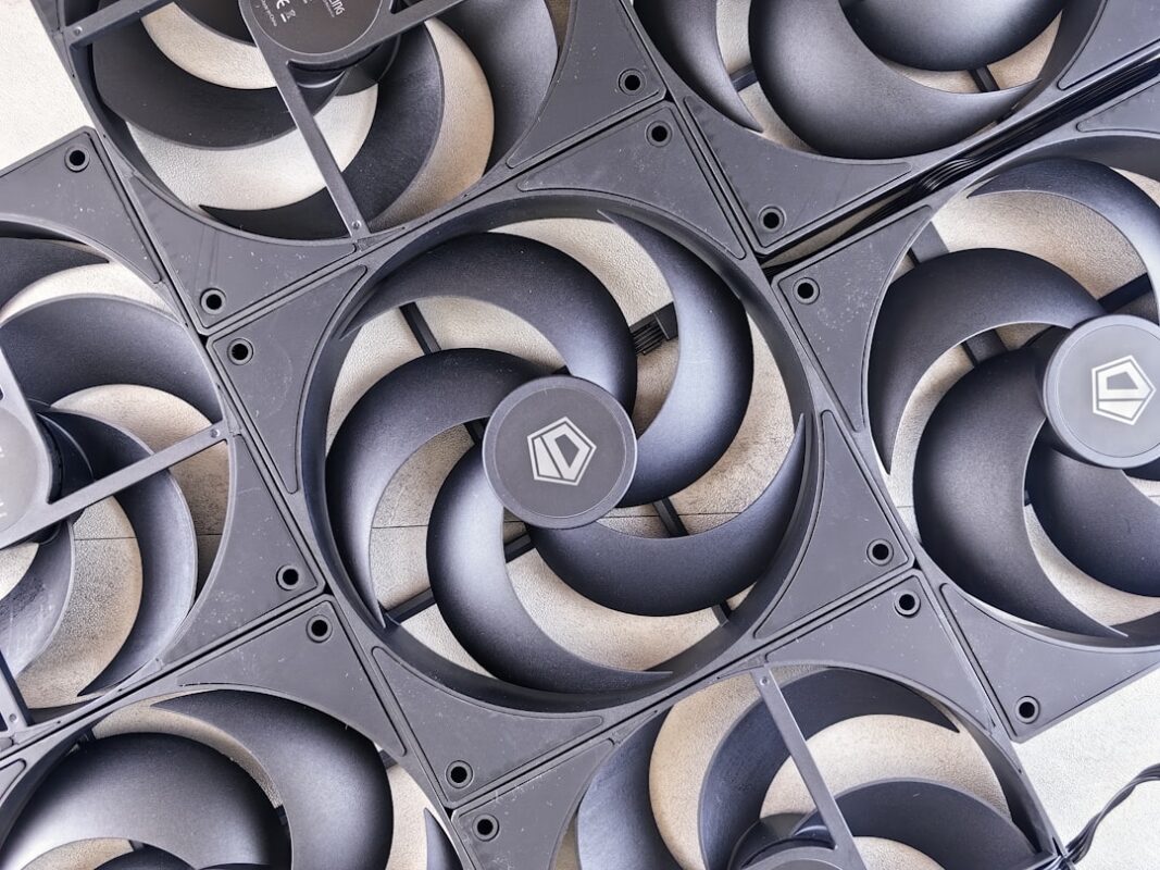 Photo plug fan