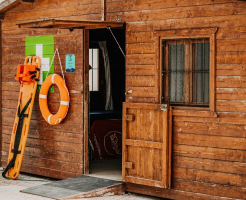 Photo home flood prevention door